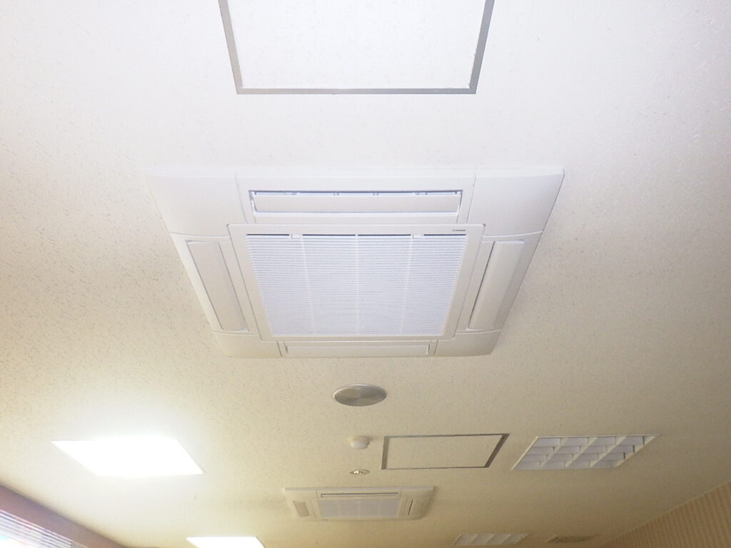 久米保育園・児童館空調更新工事